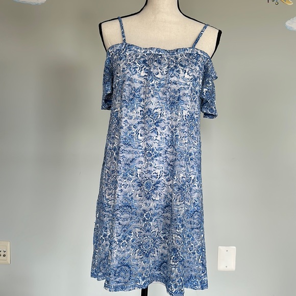 Lily Rose Dresses & Skirts - ☀️ LILY ROSE Blue Floral Dress